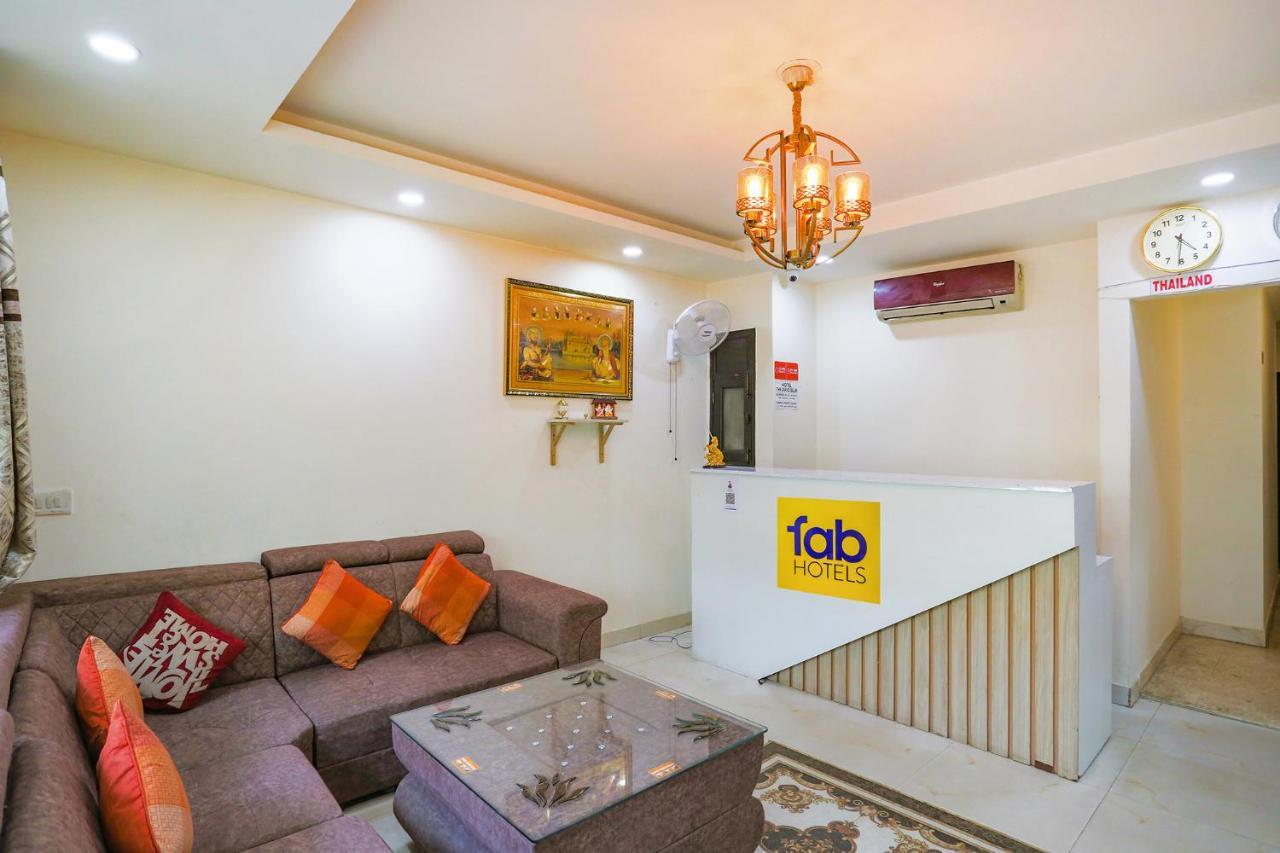 Fabhotel Jpm The Grand Bella - Nr Nehru Place Market ニューデリー エクステリア 写真